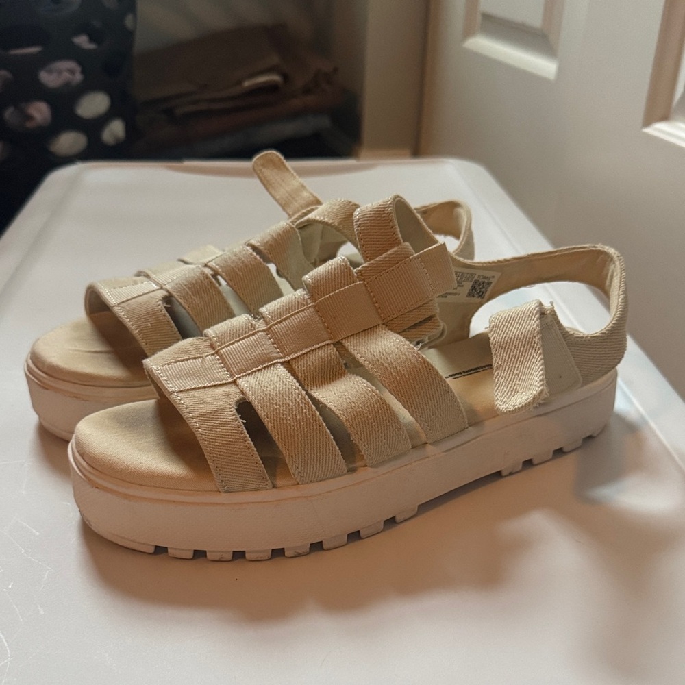 Toms Beige Strappy Platform Sandals